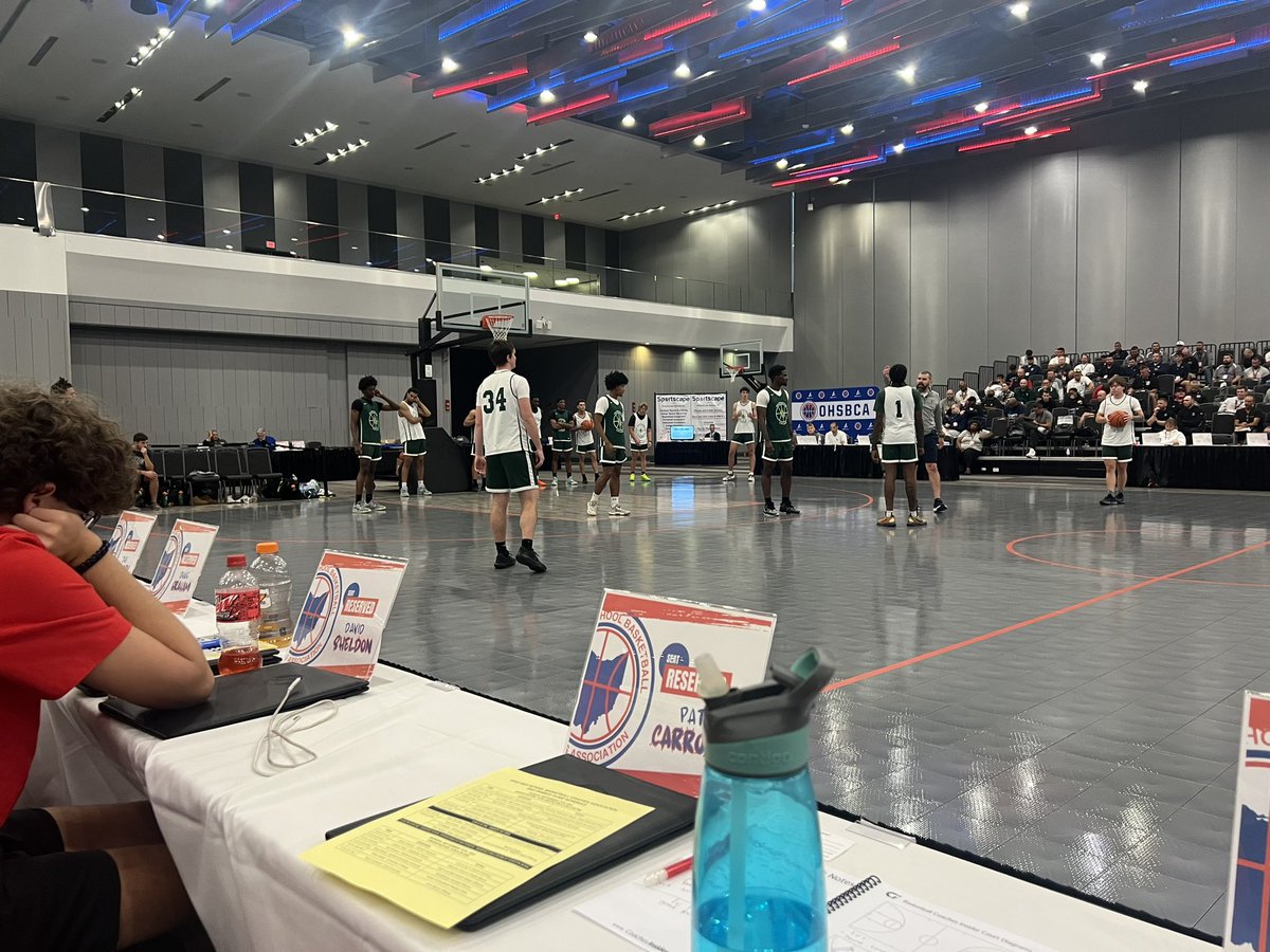 DMCFOR3's tweet photo. Had a great experience in Columbus this past weekend at the @ohioBKcoaches coaches clinic! Had the opportunity to learn from guys like Tobin Anderson, Mike Rhoades, Chris Holtmann, and many more! #BeASponge #GoVikings https://t.co/h7QUuBrExd