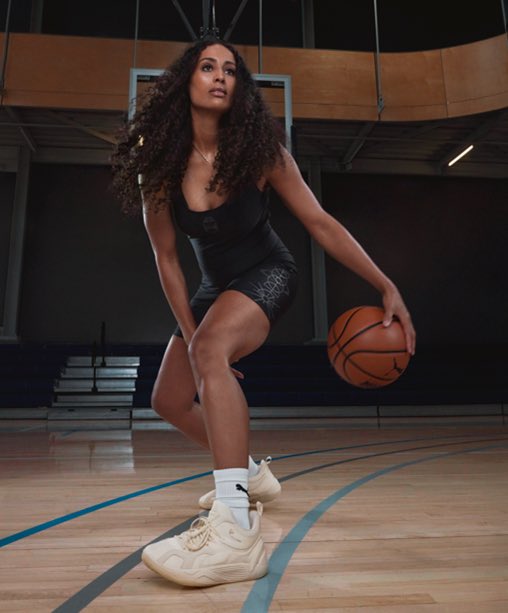skylar diggins basketball shoes
