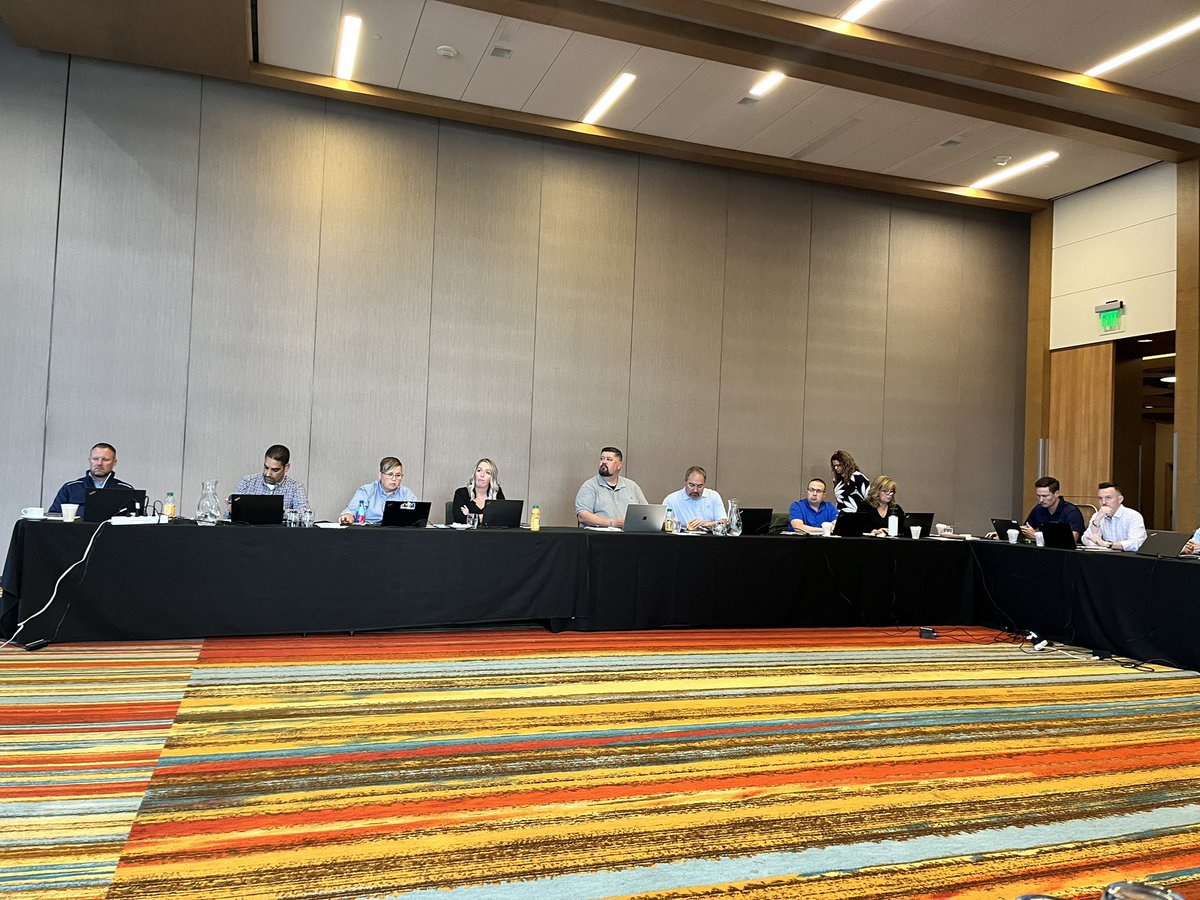 Kristen Stumpf (@hr_kristens) on Twitter photo It was great to attend the opening welcome and awards for R21 DMs. The amount of passion and knowledge in this group is fantastic! Thank you to <a href="/ChelseaDobies/">Chelsea Dobies</a> and <a href="/gmammay/">Gayle Mammay</a> for putting together such a great event! It was great to attend the opening welcome and awards for R21 DMs. The amount of passion and knowledge in this group is fantastic! Thank you to <a href="/ChelseaDobies/">Chelsea Dobies</a> and <a href="/gmammay/">Gayle Mammay</a> for putting together such a great event!