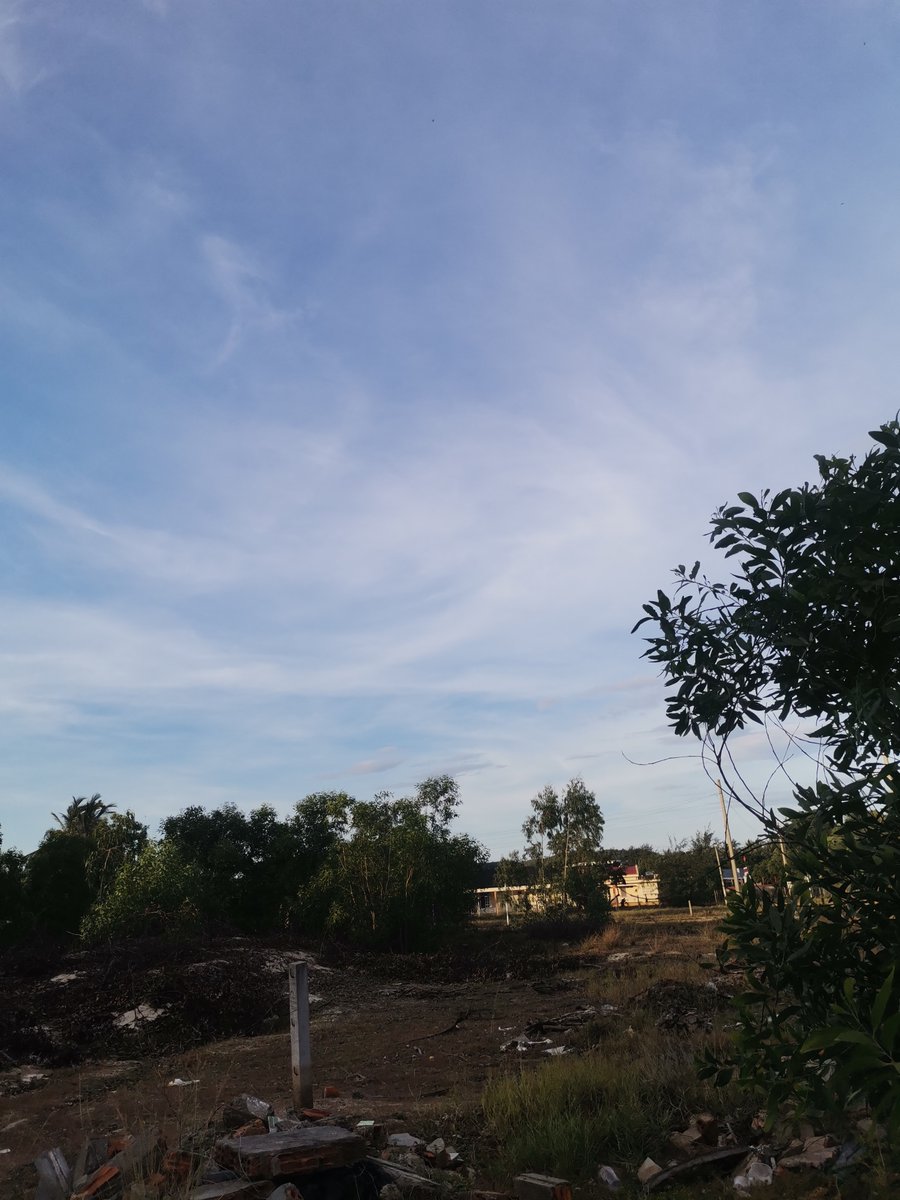 Em la song nhung xin dung nhu song,Doi vao bo xin cho nguoc ra khoi.