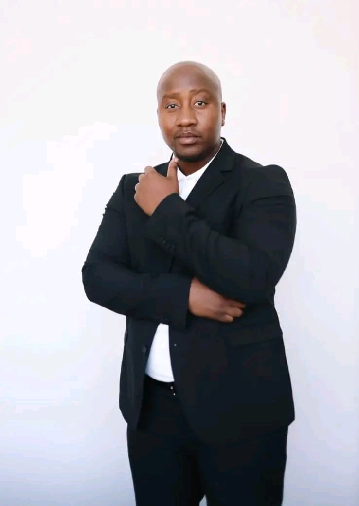Retweet if you STAND with Xolani Khumalo