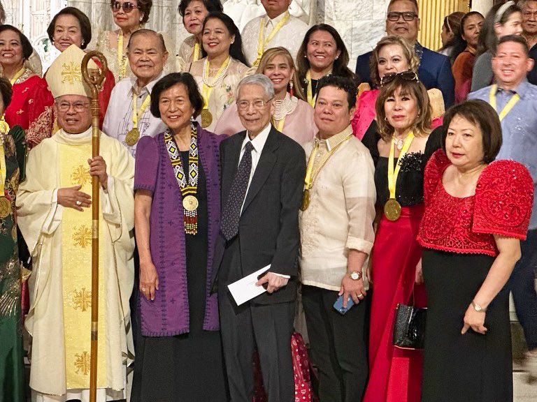 LoidaNLewis's tweet photo. #Faithpost ๐ We celebrated the #FirstFilipino Saint โ San Lorenzo Ruiz at St. Patrickโs Cathedral, with the #FilipinoAmerican Community. We had a procession, and the Mass Celebrant was His Eminence Orlando Cardinal Quevedo, OMI of Cotabato.
We enjoyed the reception at the Philippine Center afterwards. It felt good to wear this @lola.weavers Jacket made by women weavers in Abra, and a Necklace from the TโBoli tribe. Mabuhay!
#whyshouldguyshaveallthefun
#filipinow #filipino #filams
#faithandworks