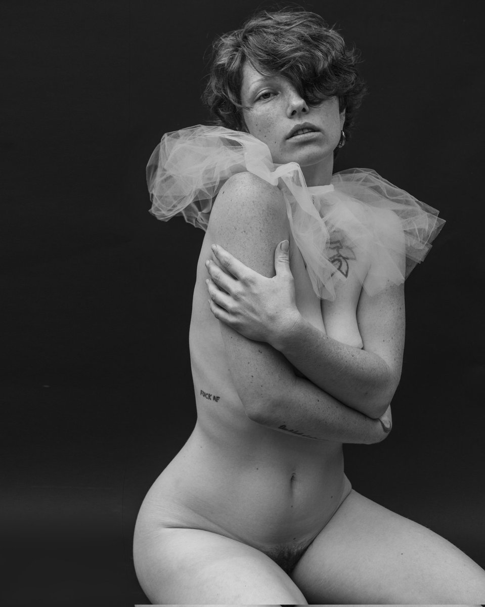 Studio with <a href="/Nicho_Oppermann/">Nicho Oppermann</a> 🖤