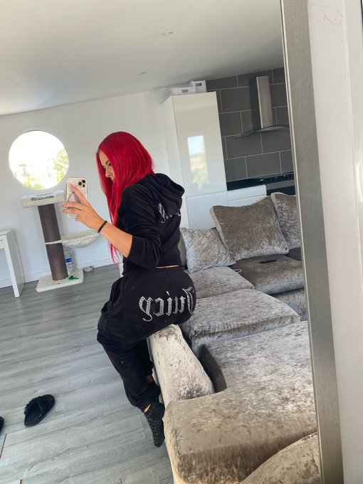 Schon wieder juicy unterwegs https://t.co/3f9iWs6DUR