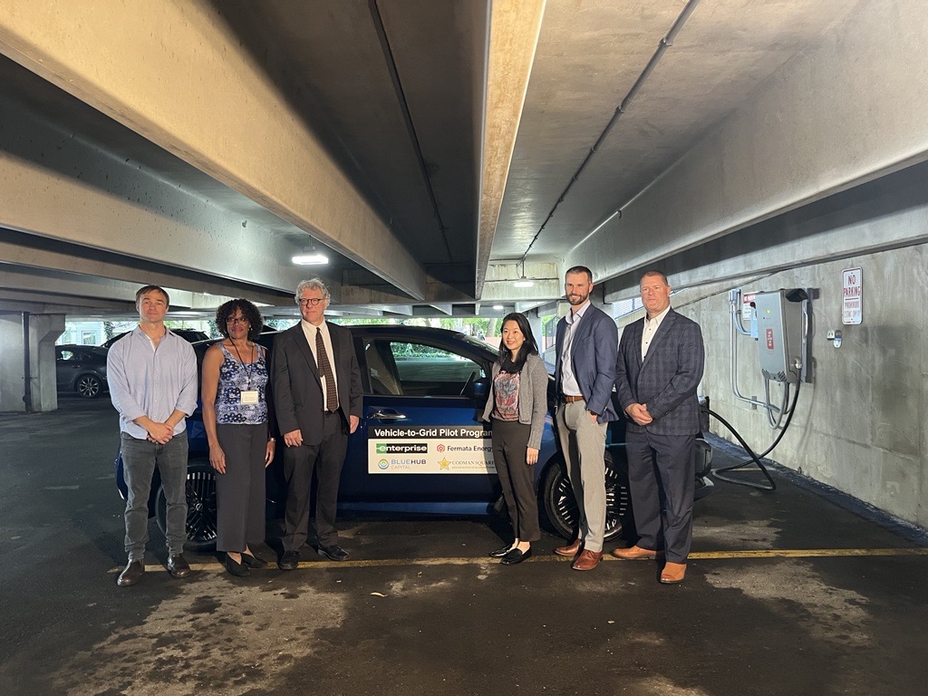 BlueHubCapital's tweet photo. BIG ANNOUNCEMENT: We just launched V2G tech pilot in Boston w/ @FermataEnergy, @Enterprise & @CSNDC to make EVs affordable for low-income communities, paving a greener & more equitable future. Via @BostonGlobe: https://t.co/TtiKg14QYY🌱🚗 #EVAccess #GreenCities @ampressman