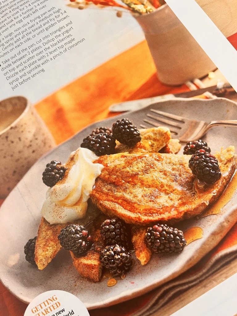 SlimmingWorld's tweet photo. The latest issue of Slimming World Magazine has more than a hundred new-season recipes and ideas to get you set for autumn β and here are some of our favourites! Grab your copy to get cooking today π₯°π©βπ³β€. #SWMagazine https://t.co/itJ3SFOIZQ
