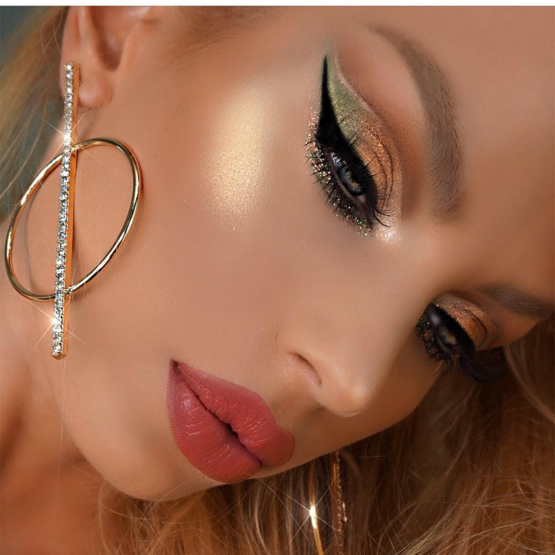 illasparkz's tweet photo. https://t.co/eKzjLsEacW 
#gold #silver #bluepackage #jewelry #illasparkz #illadollz #accessory #fashionistas #trendalert #virgo #celebritystylist #travel #international #workingmom #signaturebangles https://t.co/Dno28UpxPd