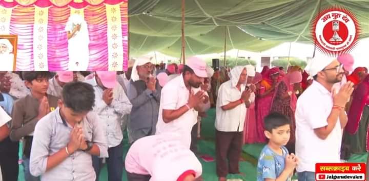 जय गुरुदेव 🙏 💫✨👏💫✨👏✨💫
धर्म केवल रास्ता दिखाता है,
लेकिन मंजिल तक
तो कर्म ही पहुँचाता है।
दुध दहि फल खाओ अनाज
#कुदरत_नहीं_होगी_नाराज