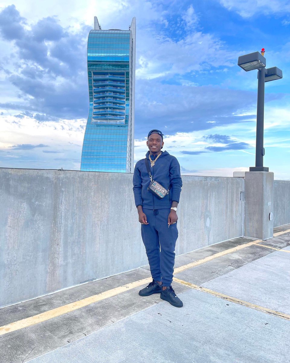 Valiant🧢 tweet media