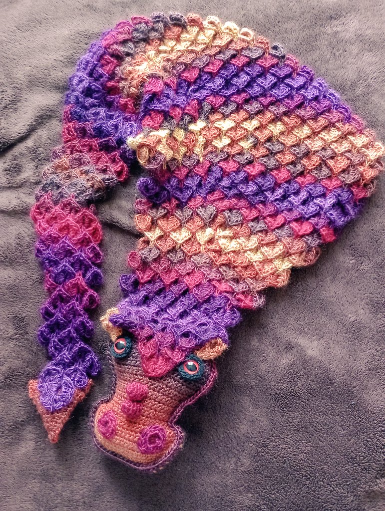 DawnLF70's tweet image. Meet my latest dragon scarf 😁 her name is Hermione and she will be available for adoption at Sunday&apos;s event at Burton Constable Hall.
(Design by the wonderful Cottontail and Whiskers)

#dawnscrochetcreations #crochet #idealgift