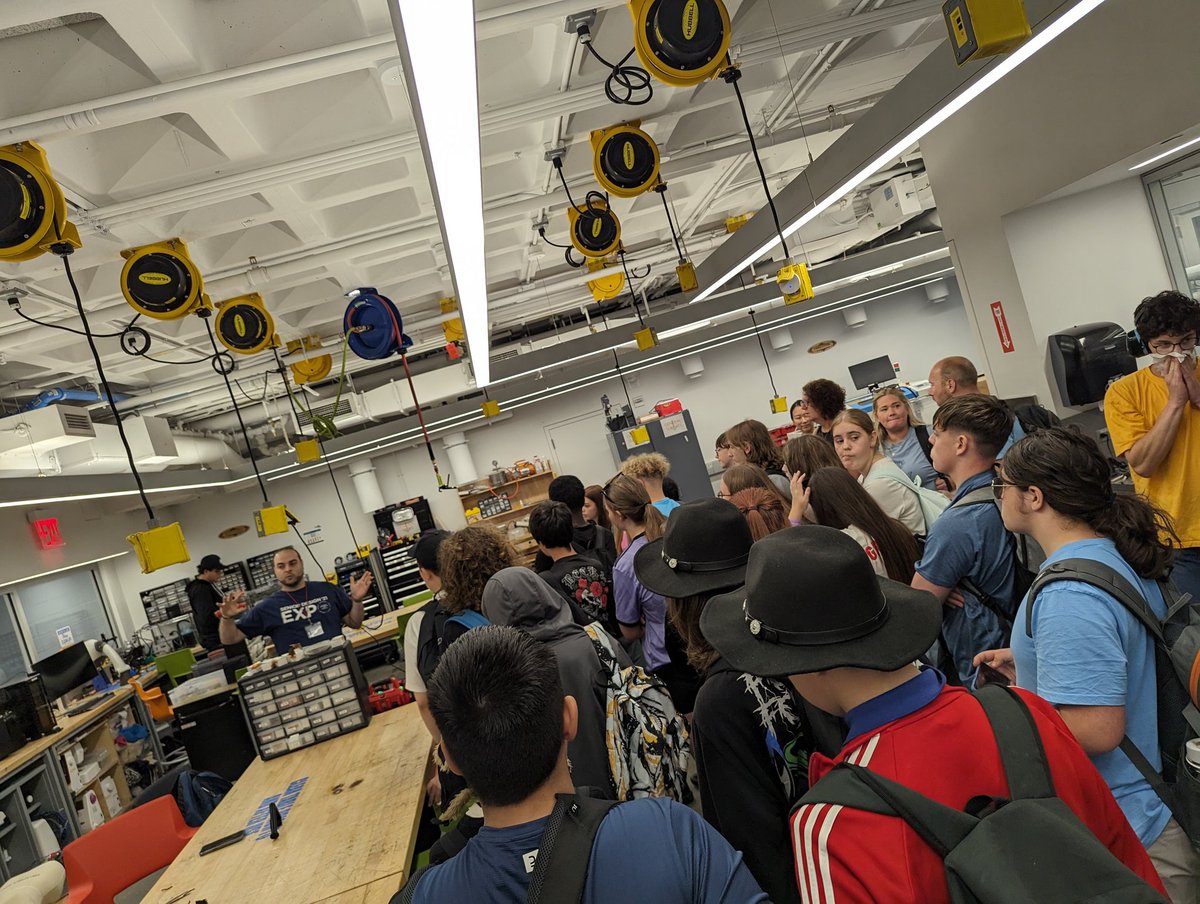 Mrs J Barrowcliff tweet media