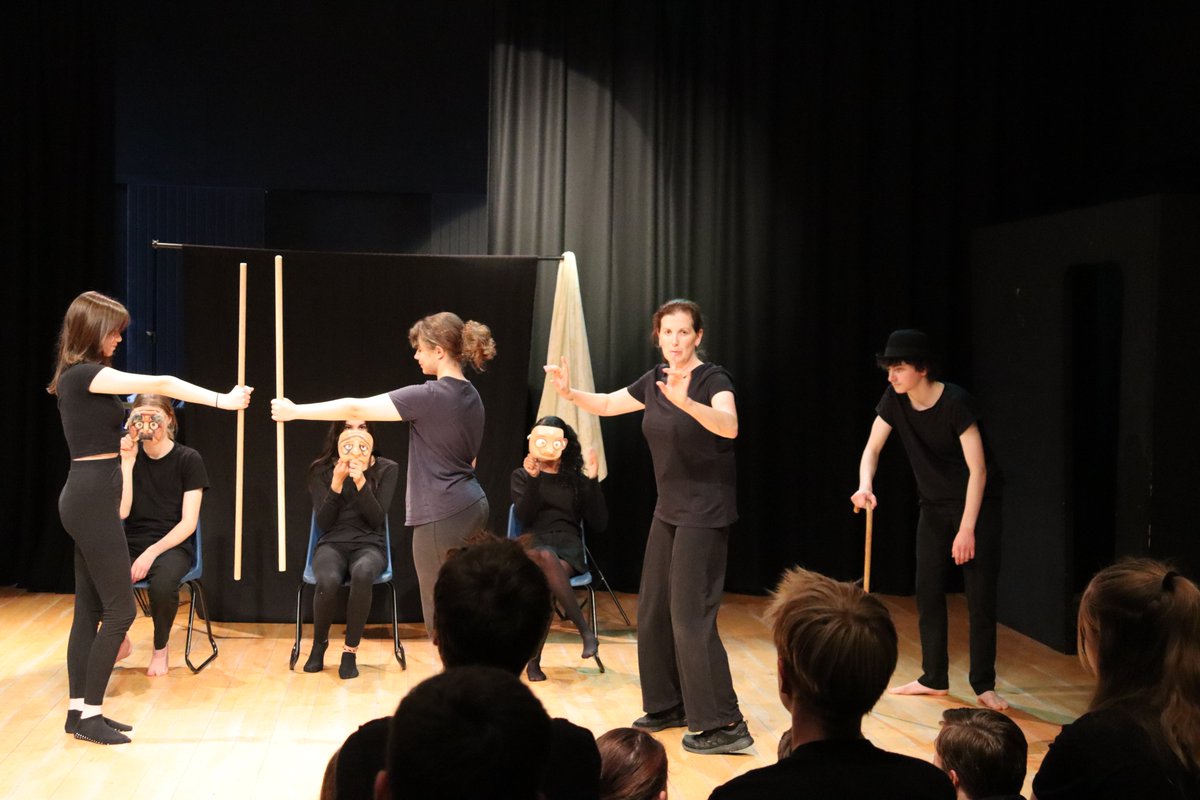 SawstonVC's tweet photo. Year 10 GCSE Drama pupils enjoyed working on a production of Kafka's Metamorphosis today with @katmarypro.  It was an inspiring and immersive experience. @Artsmarkaward @ArtsAward https://t.co/McN9G1u2ql