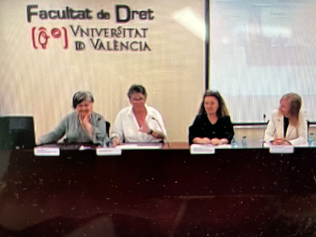 Arranca la mesa del #Congreso de #Derechos de las #Personasmayores en la que interviene nuestra presidenta <a href="/PilaraRo321/">Pilar Rdguez PILARES</a> de dedicada a la protección de los derechos de las  personas mayores por instituciones públicas y entidades privadas