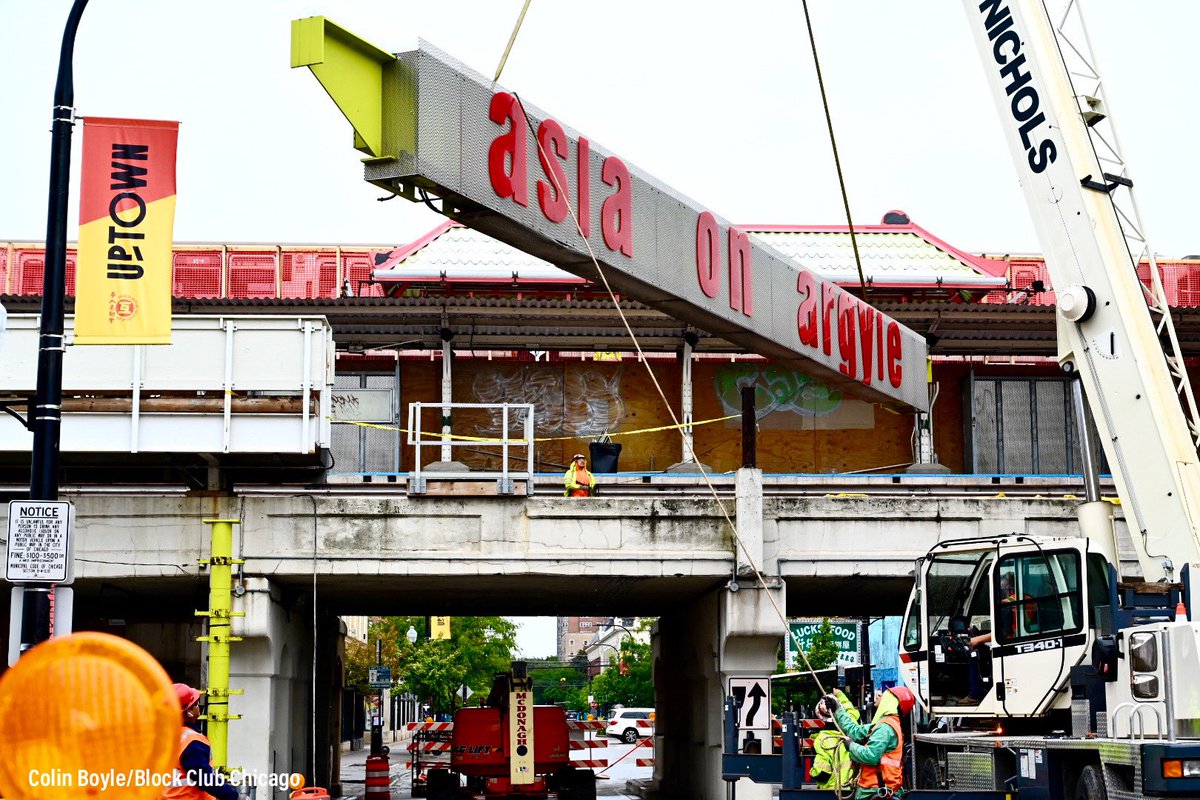 colinbphoto's tweet photo. Remember Asia on Argyle? This is her now. Feel old yet?

#OnAssignment for @BlockClubCHI, story via @JayDubWard: ‘Asia On Argyle’ Sign Being Removed This Week For Red Line Construction
https://t.co/bwMhGTWGta https://t.co/vVAePPypok