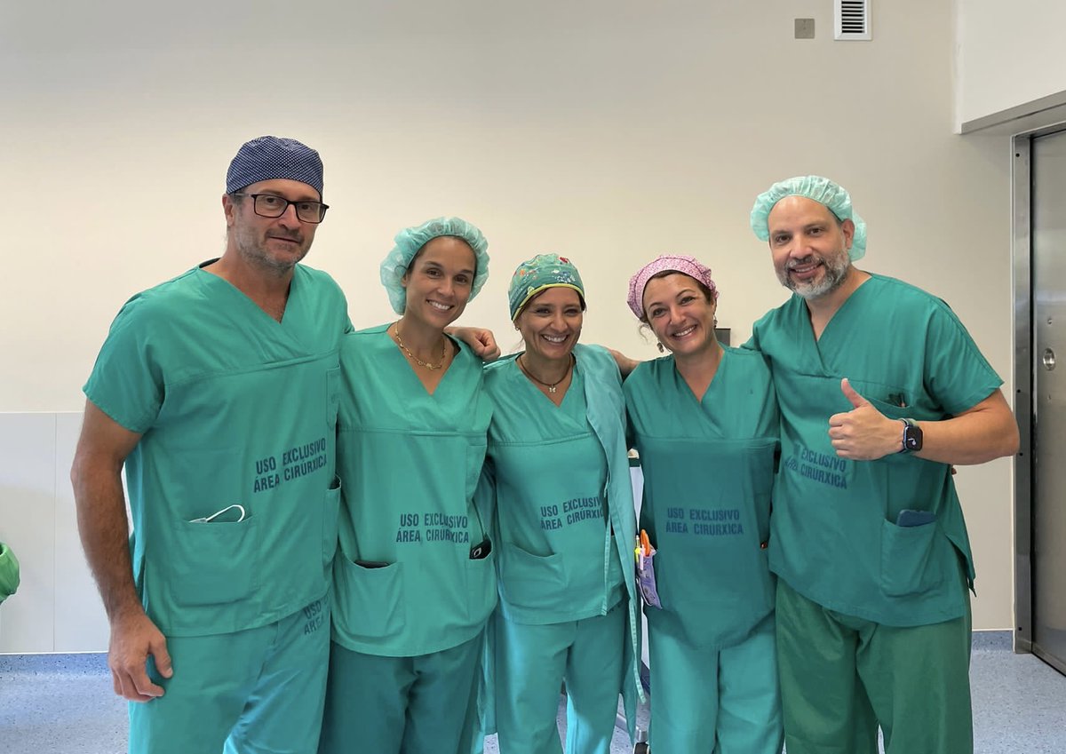 DigestivoVigo's tweet photo. "Un pequeño paso para el endoscopista... un gran salto para el tratamiento de las enfermedades metabólicas". 
Hemos realizado nuestro primer TORe con el método Apollo. 
Gracias a Boston Scientific y en especial al Dr. Andrés Del Pozo por guiarnos en esta nueva aventura. https://t.co/F50bLw8sFu