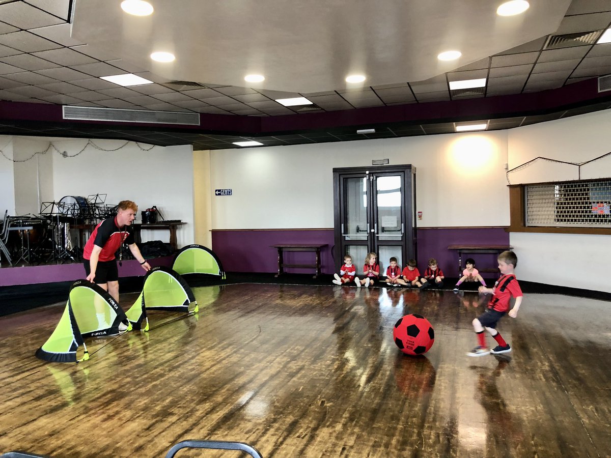 SupaStrikers offers a great introduction for toddlers to build up their love of football! ❤️⚽️

#Lovefootball #football #kids #toddler #toddlerfootball #kidsactivities #activekids