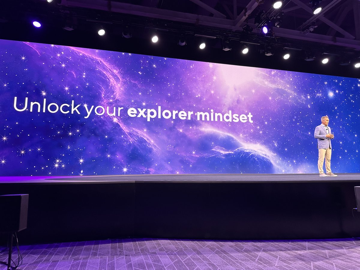 "When shifts occur...vacuums are created. Now is the time to unlock potential...so let's go get it." <a href="/markmader/">Mark Mader</a>  <a href="/Smartsheet/">Smartsheet</a> CEO challenging the #SmartsheetENGAGE fam to fill that void with skill, knowledge and potential. #PeakHuman
