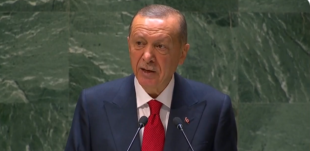 mavice2306's tweet photo. Birleşmiş Milletler Genel Kurulu konuşması.⤵️

DÜNYA 5'ten BÜYÜKTÜR...

(BM) GÜVENLİK Konseyi, 
ARTIK dünya GÜVENLİĞİNİN
TEMİNATI olmaktan ÇIKMIŞ, 

5 ülkenin SİYASİ stratejilerinin 
ÇARPIŞMA alanı HALİNE gelmiştir...

___//Sn.@RTErdogan 
Son YÜZYILIN tek ve en BÜYÜK dünya LİDERİ https://t.co/MCMRo2wQ7O
