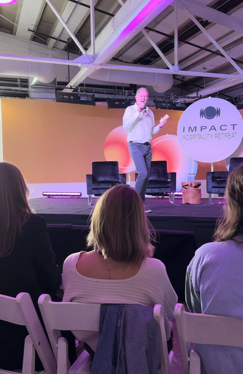 Lyn Graft (LG) tweet media