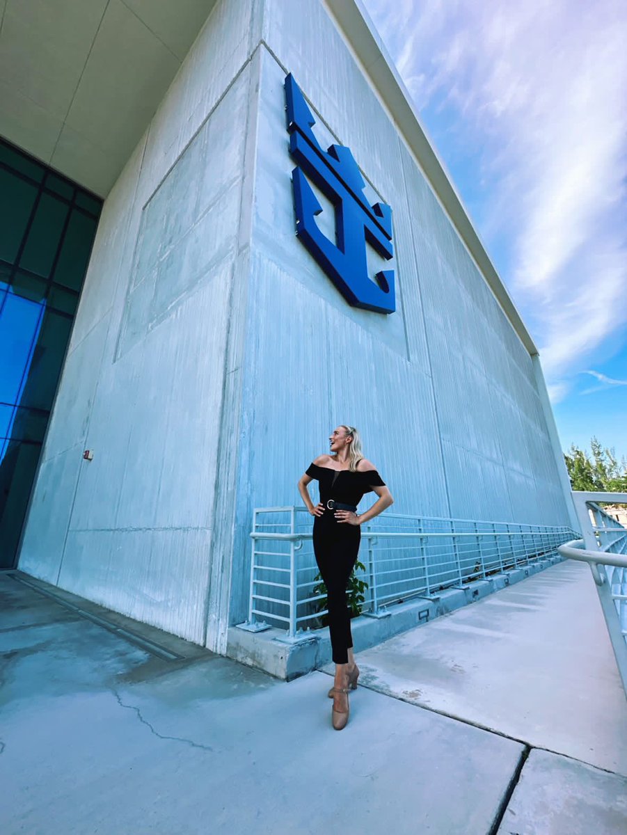 LaineTheatreArt's tweet photo. ‘Look at me, I’m Sandra Dee’ 💕✨🛳️

Congratulations to @alicewright, who is about to board the ‘Harmony of the Seas’ to play the leading role of ‘Sandy’ in Grease for @RoyalCaribbean! 🤩👏 https://t.co/rNT1wBg8FH