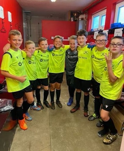 We're not only building a great #welshbusiness but we're also committed to playing a role in our local community. Excited for our 3-year sponsorship with @PortAndSudJFC U11 Hornets. Play your best & enjoy every moment! We look forward to cheering you on & following your games!⚽