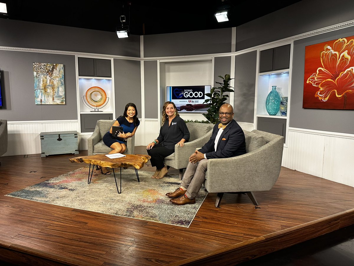 DrSetItOff's tweet photo. Thank you @FOX10News for having myself and Aimee Risser (CEO @CentralGulfBBBS). I currently serve on the BBBS board. We need more men to sign up to be mentors. #MentoringMatters #DrSetItOff https://t.co/EsudBhIGgW