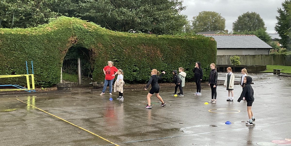 EcclaneendsPE tweet media