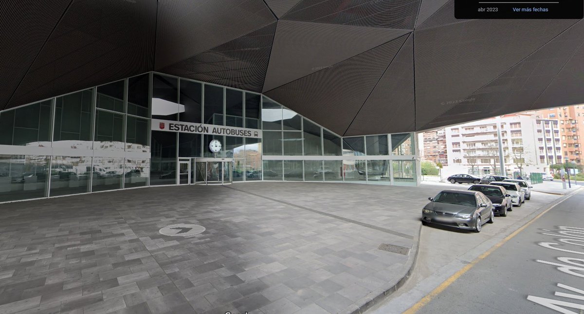 Us informem que la nova estació d'autobusos de Logronyo ja ha entrat en funcionament. Per tant, el servei de bus d'aquest divendres 22 de setembre entre Andorra, Espanya i Portugal ja farà la parada a les noves instal·lacions, ubicades a l'Av. Colon 44. Més informació al 806555.