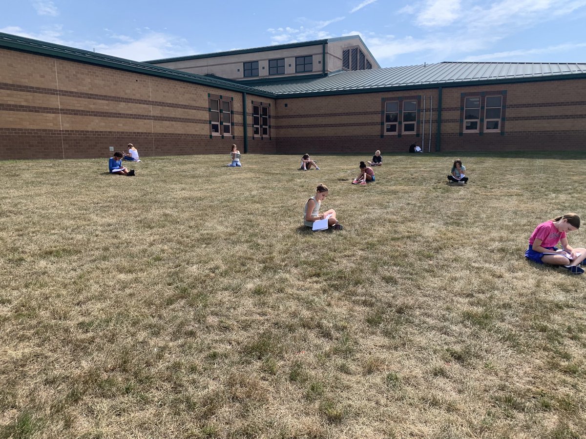 Today we went outside to notice our surroundings and ask questions about the world around us. Students studied a natural object for 4 minutes and furiously wrote down questions they had!