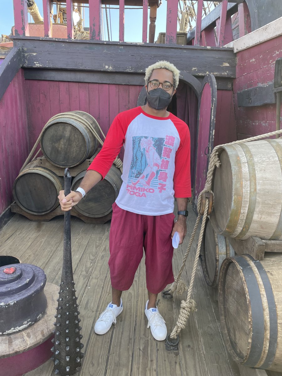 onepiecenetflix's tweet photo. Take a journey behind the scenes of #OnePieceNetflix with showrunner Matt Owens. 🏴‍☠️ #OnePieceLiveAction https://t.co/sUruOViv9i