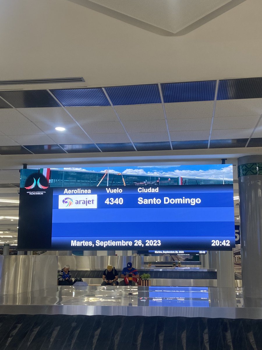 Say_Cor's tweet photo. @AraJetAirlines Gracias #arajetairlines https://t.co/VbMRXOyVeI