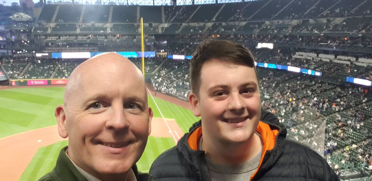 #seausrise
Game with a true blue Mariner fan! <a href="/DeanPowell20/">Dean Powell</a>