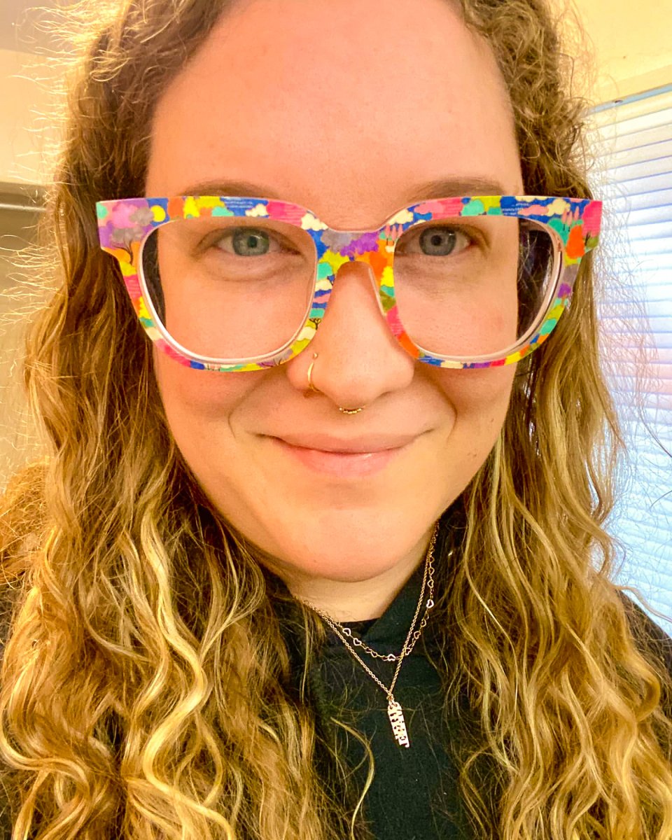 PairEyewear's tweet photo. Take a walk on the wild side and let your style roam free! 🤩✨
Which styles from our Electric Wilderness collection did you snag? 🛍️
(📸: Heather Shannon, Laura Sherwood Harris, Bonnie Sharp McCauley, Carmen Rene Pirc) #PairFam #TheWanda #TheMurphy #TheElla #TheReese https://t.co/kd0hqB9AW4