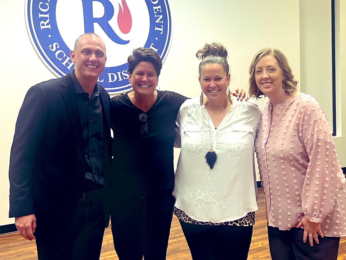 Spent an inspirational morning learning about what drives winning in leadership with Brett Ledbetter, <a href="/BeckyBurleigh/">Becky Burleigh</a>, and my fabulous colleague <a href="/QueenBeeFuller/">Rachael Fuller</a>