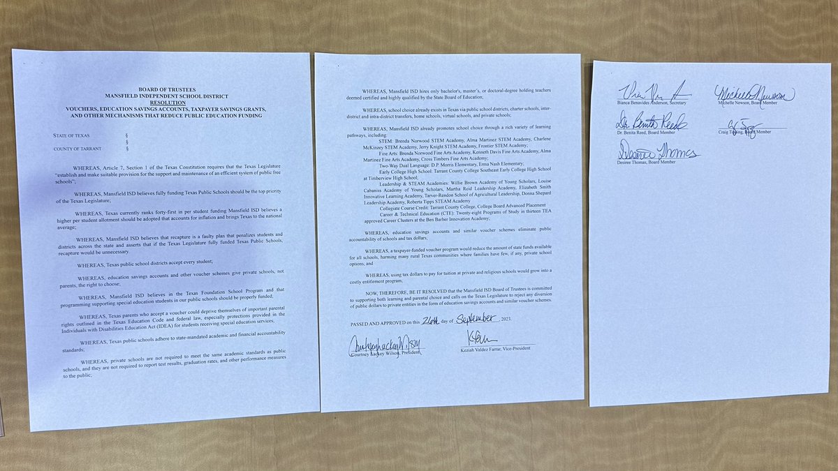 DoubleSDoc's tweet image. Proud of the @mansfieldisd Board of Trustees passing an Anti-Voucher Resolution tonight. In MISD we Love Our Texas Public Schools. #txed #txlege