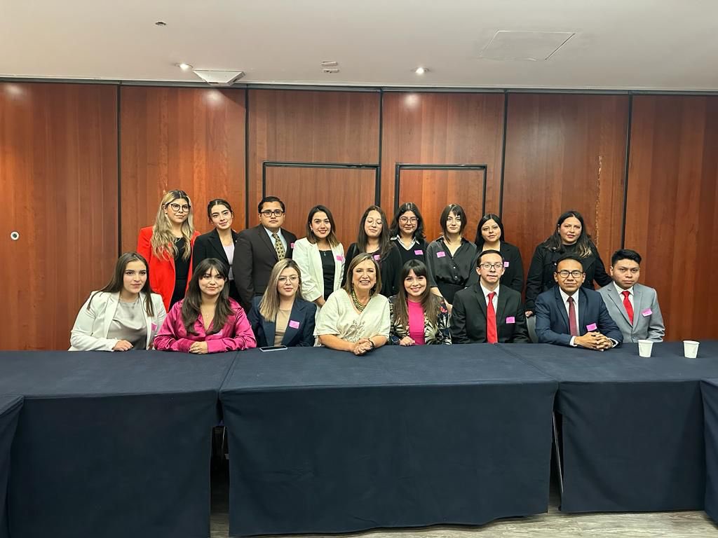 XochitlGalvez's tweet image. Lo que los jóvenes necesitan son alas para volar y cumplir sus sueños.

Que quien quiera comprarse una casa, emprender un negocio o ser deportista, pueda hacerlo.

Quiero ayudarles a lograr sus metas.🤞🏼