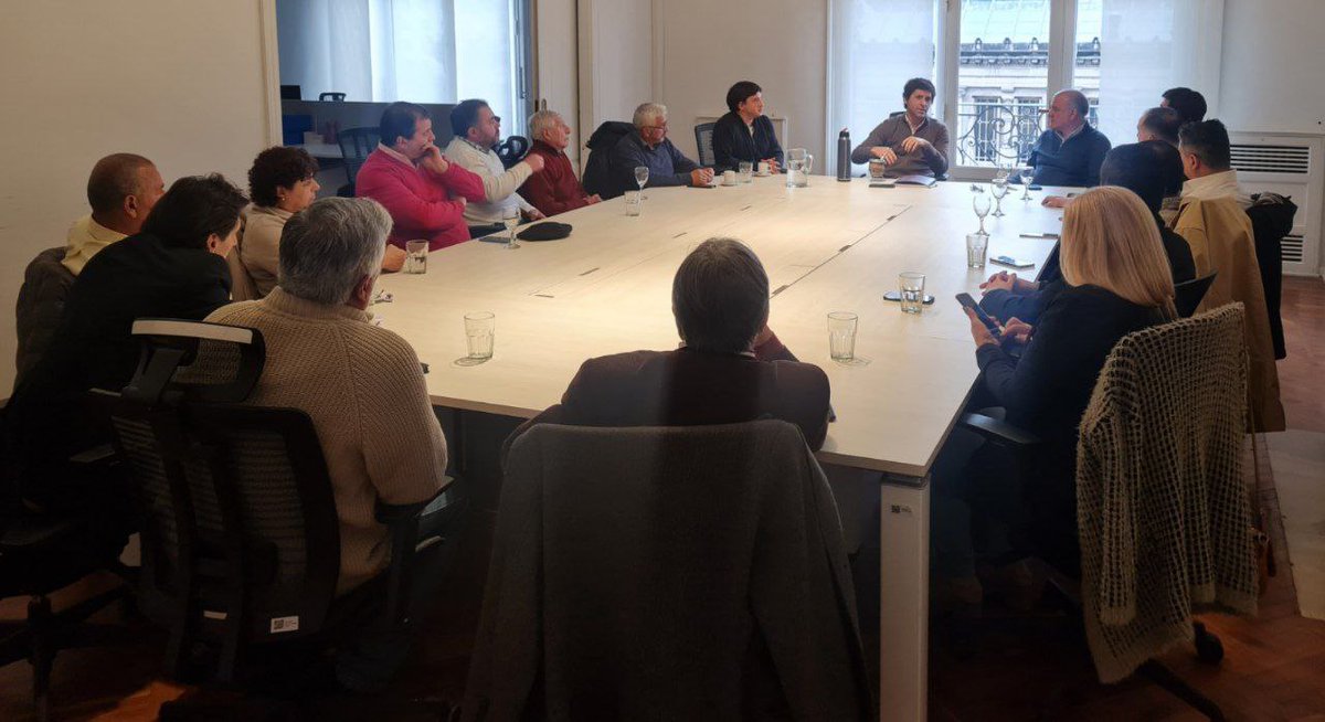 Desde el vecinalismo de la provincia nos reunimos para delinear las acciones de campaña junto a <a href="/SebastiangdlCh/">Seba Garcia De Luca</a> y <a href="/mculatto/">Martín Culatto</a> 

Vamos con <a href="/PatoBullrich/">Patricia Bullrich</a> y <a href="/Nestorgrindetti/">Néstor Grindetti</a>  para poner a los vecinos y vecinas en el lugar que se merecen! 

#EsAhora