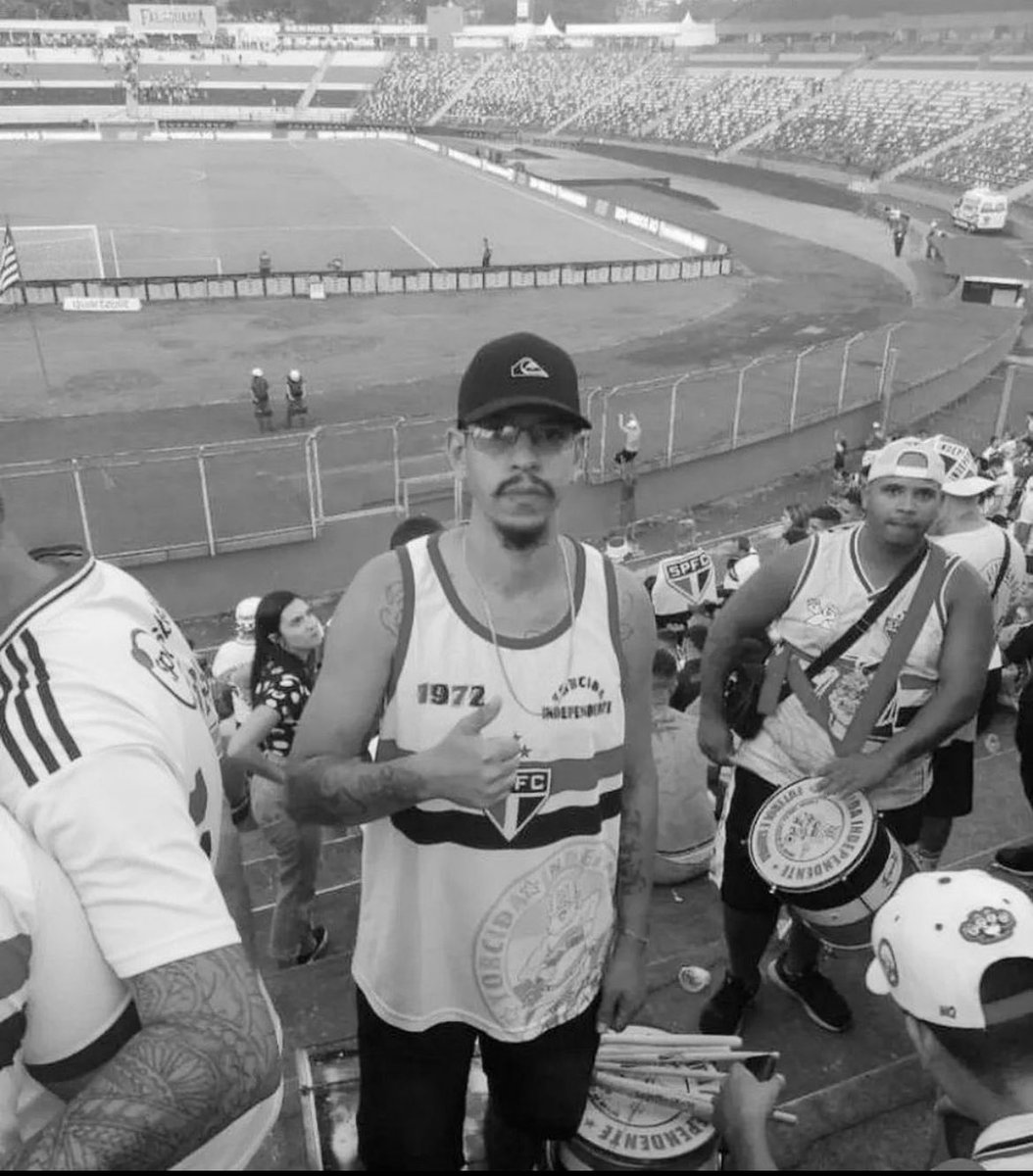 TricolorFollow's tweet image. O sistema mata.

JUSTIÇA POR RAFAEL 🖤

Descansa em paz. Ai de cima o nosso tricolor ainda vai te dar muitas alegrias.