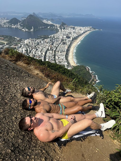 2 pic. A day with the boys @mazonni_oficial @justemaema @santtmoreno   #rio https://t.co/24KWejo2mA<a class="tags" target="_blank" title="On Twitter" href="/?out=eyJ0eXAiOiJKV1QiLCJhbGciOiJIUzUxMiJ9.eyJpYXQiOjE3Njc3NjE1NzYsImlzcyI6InR3cG9ybnN0YXJzLmNvbSIsIm5iZiI6MTc2Nzc2MTU3NiwiZXhwIjoxNzk5Mjk3NTc2LCJyZWRpcmVjdF91cmwiOiJodHRwczovL3guY29tL21hem9ubmlfb2ZpY2lhbCJ9.nm53As_d0SQKOIqwSrNkSD_9EiOTfqM-e_shZ1VHHTxdh4UkJmhzkZoZ1mG5kZPx6kbfpRZuKUcdYsjdXfkb6Q">@mazonni_oficial</a><a class="tags" target="_blank" title="On Twitter" href="/?out=eyJ0eXAiOiJKV1QiLCJhbGciOiJIUzUxMiJ9.eyJpYXQiOjE3Njc3NjE1NzYsImlzcyI6InR3cG9ybnN0YXJzLmNvbSIsIm5iZiI6MTc2Nzc2MTU3NiwiZXhwIjoxNzk5Mjk3NTc2LCJyZWRpcmVjdF91cmwiOiJodHRwczovL3guY29tL2p1c3RlbWFlbWEifQ.ZFaqwBRq6G-QL9vUSxaTOJfIDwEAKILaN2ueq-4nMBLix0u-n9WYSWV6UKmDyZYB5f4slvZzbVdJ5DeyaUclmA">@justemaema</a><a href="/tag/rio"class="tags"><span>#rio</span></a>