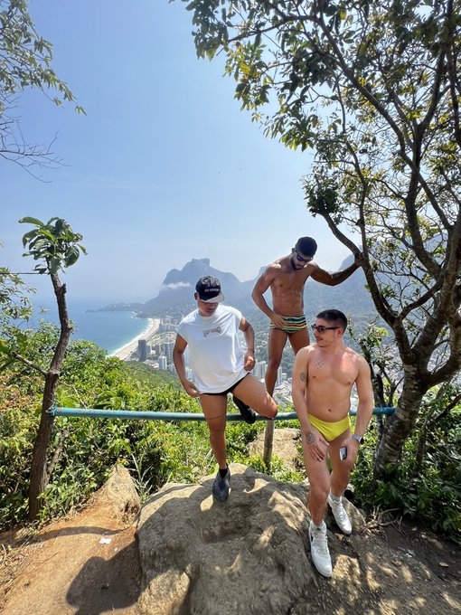 3 pic. A day with the boys @mazonni_oficial @justemaema @santtmoreno   #rio https://t.co/24KWejo2mA<a class="tags" target="_blank" title="On Twitter" href="/?out=eyJ0eXAiOiJKV1QiLCJhbGciOiJIUzUxMiJ9.eyJpYXQiOjE3Njc3NjE1NzYsImlzcyI6InR3cG9ybnN0YXJzLmNvbSIsIm5iZiI6MTc2Nzc2MTU3NiwiZXhwIjoxNzk5Mjk3NTc2LCJyZWRpcmVjdF91cmwiOiJodHRwczovL3guY29tL21hem9ubmlfb2ZpY2lhbCJ9.nm53As_d0SQKOIqwSrNkSD_9EiOTfqM-e_shZ1VHHTxdh4UkJmhzkZoZ1mG5kZPx6kbfpRZuKUcdYsjdXfkb6Q">@mazonni_oficial</a><a class="tags" target="_blank" title="On Twitter" href="/?out=eyJ0eXAiOiJKV1QiLCJhbGciOiJIUzUxMiJ9.eyJpYXQiOjE3Njc3NjE1NzYsImlzcyI6InR3cG9ybnN0YXJzLmNvbSIsIm5iZiI6MTc2Nzc2MTU3NiwiZXhwIjoxNzk5Mjk3NTc2LCJyZWRpcmVjdF91cmwiOiJodHRwczovL3guY29tL2p1c3RlbWFlbWEifQ.ZFaqwBRq6G-QL9vUSxaTOJfIDwEAKILaN2ueq-4nMBLix0u-n9WYSWV6UKmDyZYB5f4slvZzbVdJ5DeyaUclmA">@justemaema</a><a href="/tag/rio"class="tags"><span>#rio</span></a>