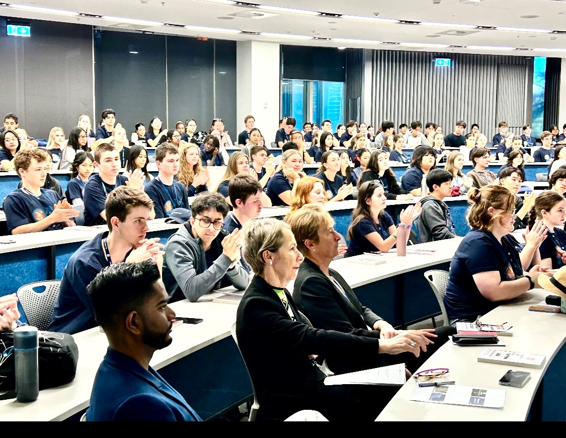 QUT's flagship outreach program, the Future You Summit, has attracted high-achieving Year 11 and 12 students from Brisbane and regional Queensland. Students are taking part in hands-on practical experiences from a wide range of disciplines.
#futureyouQUT #QUTalumni #QUTis4me