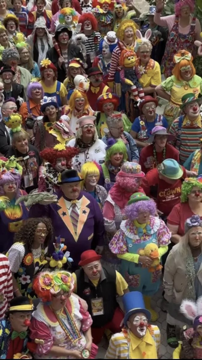 FanDuel's tweet photo. Looking at my 0-3 fantasy team heading into Week 4 🙃 https://t.co/d9g3W9CkNF