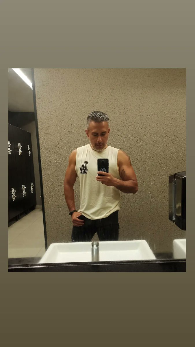 renodm80's tweet photo. Hoy tocó piernita!! https://t.co/mRaQM7FASl