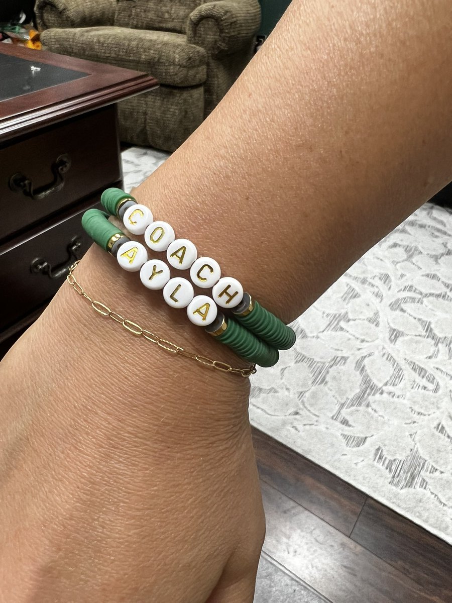 Thank you Bella for coming to meet our team today!! We got to meet and hang out with a tough 11 year old who has been through so much and is still fighting. We got you!! 💚💛