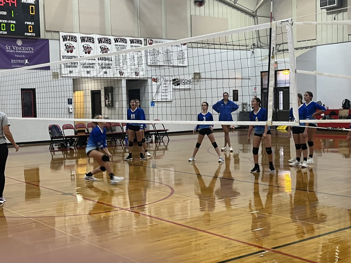 JH volleyball getting ready to take on WJHS #OneTribe #NewHeights