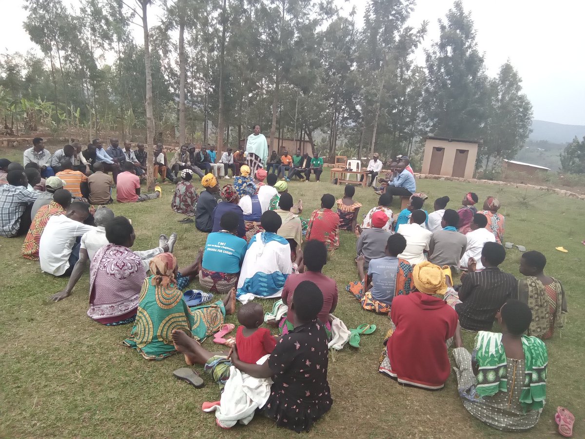 RugMatunguru's tweet photo. Inteko Rusange z'abaturage igisubizo cy'ikemurwa ry'ibibazo by'abaturage zikaba n'ishuri ry'umuturage yigiramo akanahugurirwamo gahunda za leta.None kuwa 26/09/2023
#Matungurucell inteko zateraniye mu midugudu yose igize aka kagari
#RwandaEast
#GatsDist
#RugarSect
#MatungCell https://t.co/BLfcHGWUPw