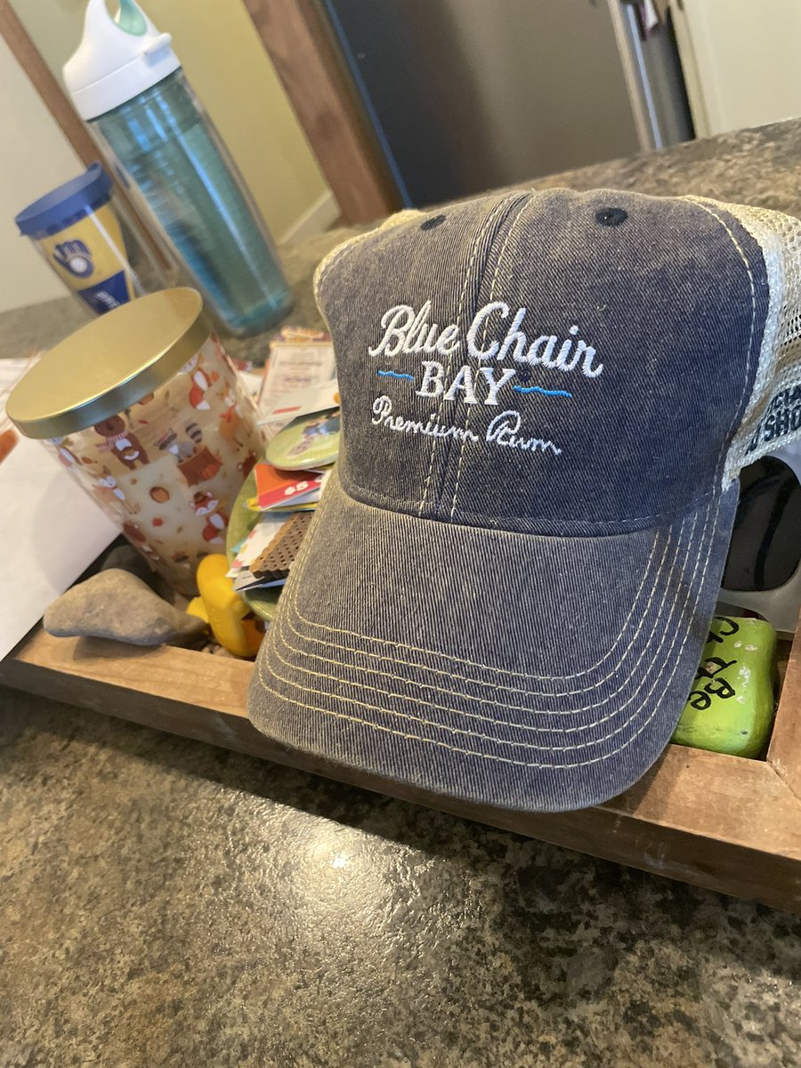 Ben_Wood35's tweet photo. Thank you @BlueChairBayRum. Helped love a lot of product this weekend at the @packers tailgate. Hopefully got some new @BlueChairBayRum drinkers! https://t.co/WogiR2f75O