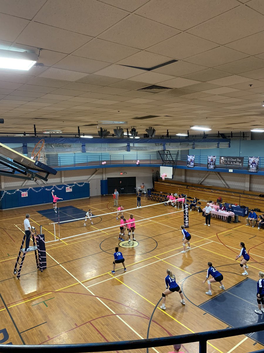 ahass33's tweet image. First set in the @PTown_DogsAD v @LHSBlueDevils Volleyball action at PHS goes to the Dogs. 25-13. Headed to set #2

#WinLoseOrDraw
#GoBulldogs
#BulldogsLoveVolleyball 
#PinkOutGame 
💙🤍🐶