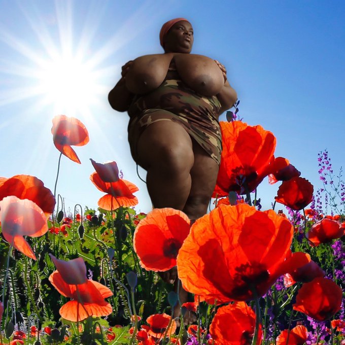 Happy titty Tuesday https://t.co/YXQ6JzPC1X