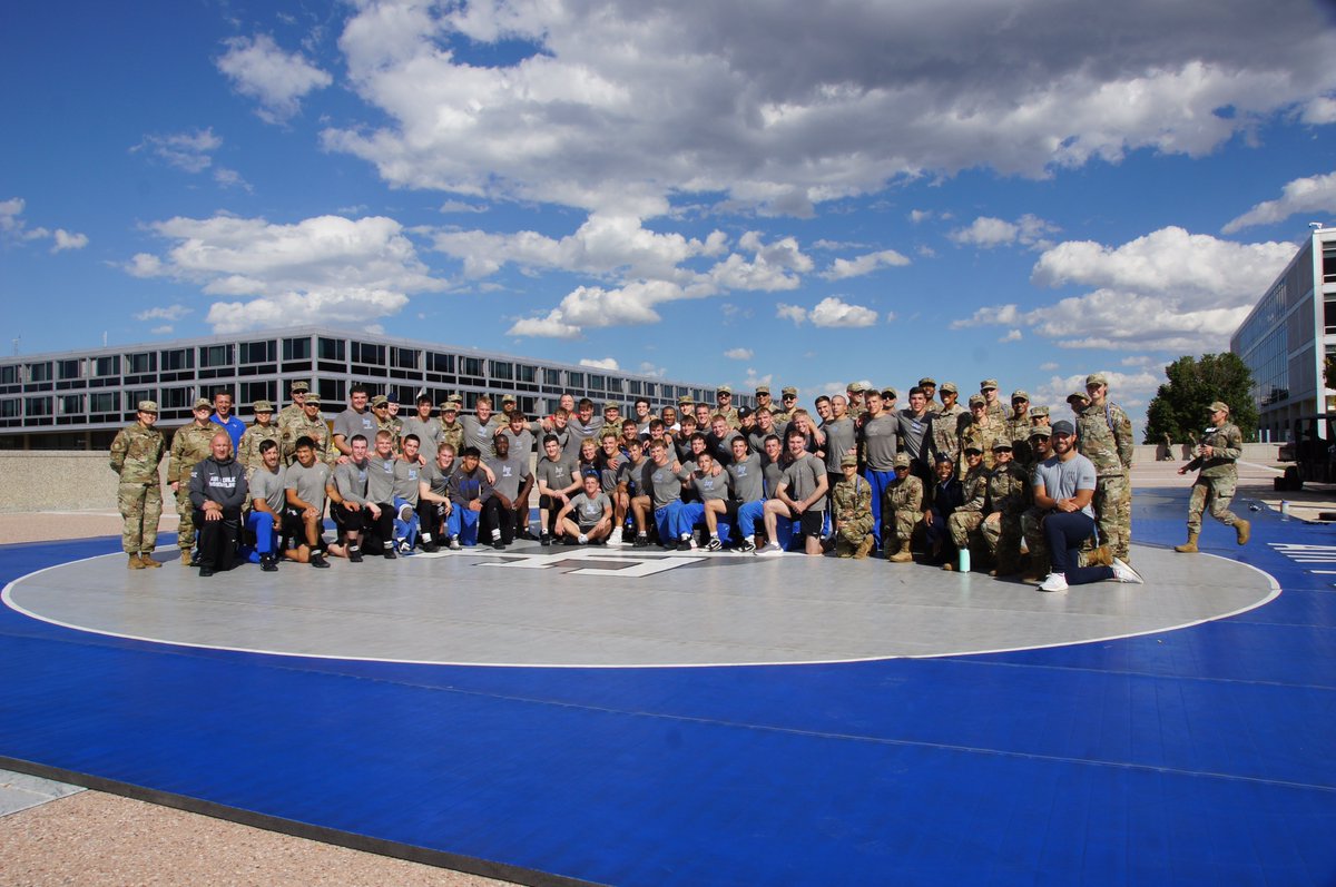 NCAAWrestling's tweet photo. Views from The Terrazzo 👀 ⛰️ 

#NCAAWrestling x 📸 @AF_Wrestle
https://t.co/guQRIxf7ED